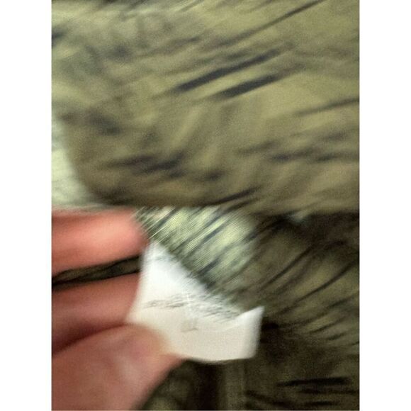 Lush green tank top size large - Picture 6 of 9